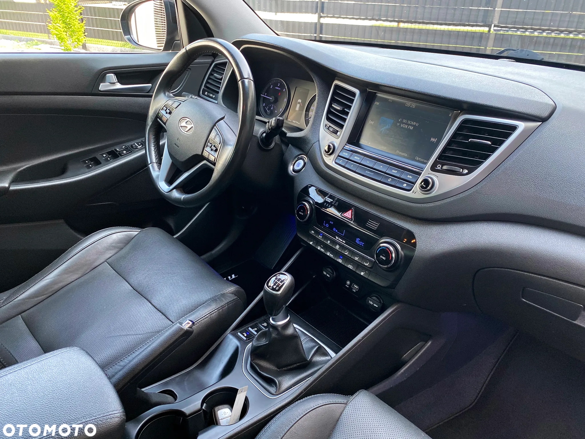 Hyundai Tucson blue 1.7 CRDi 2WD Passion Plus - 16