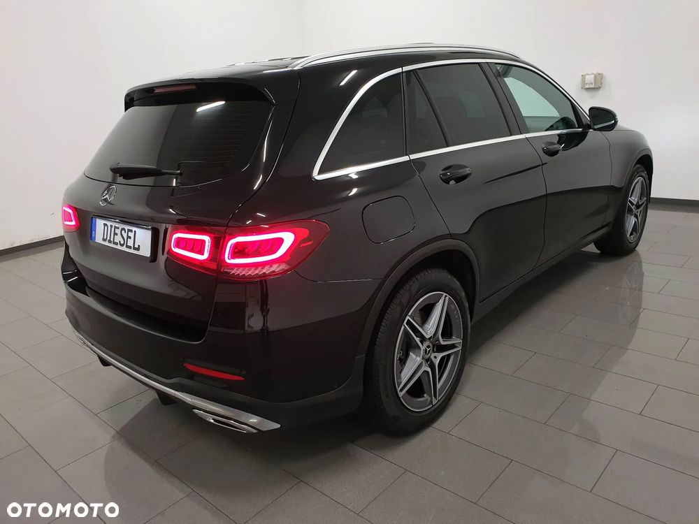 Mercedes-Benz GLC 300 d 4Matic 9G-TRONIC AMG Line Plus - 6
