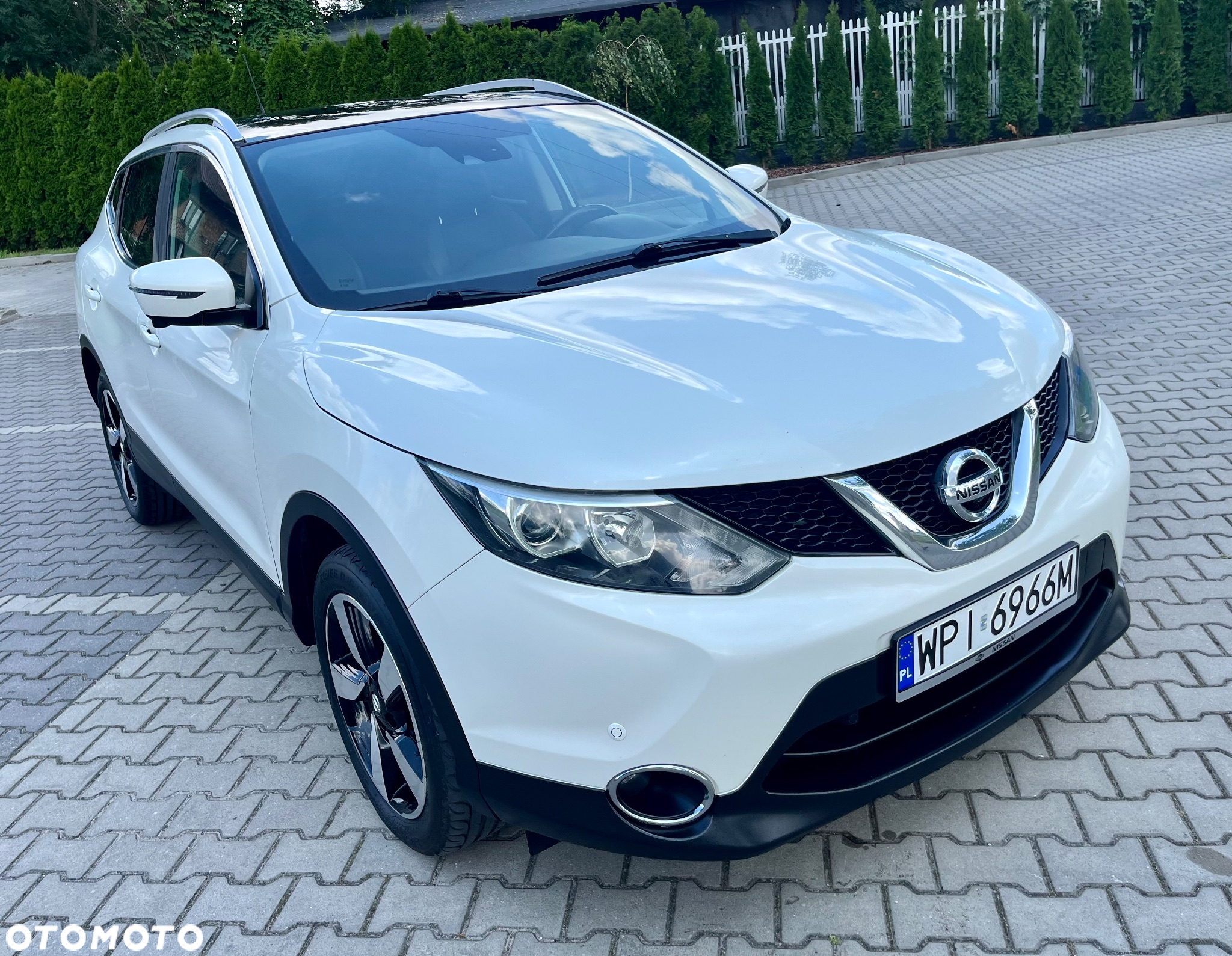 Nissan Qashqai - 14