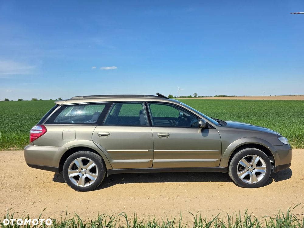 Subaru Outback - 6