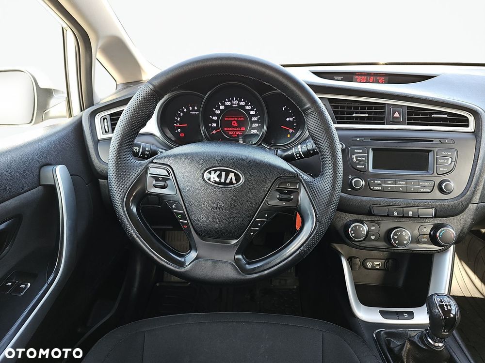 Kia Ceed Cee'd 1.6 CRDi M - 13