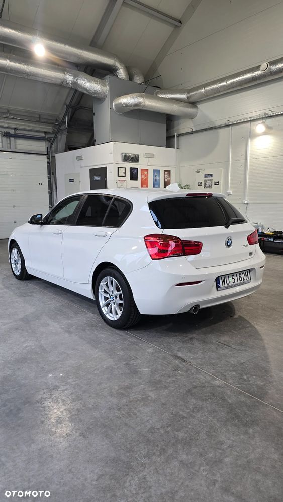 BMW Seria 1 118i - 3