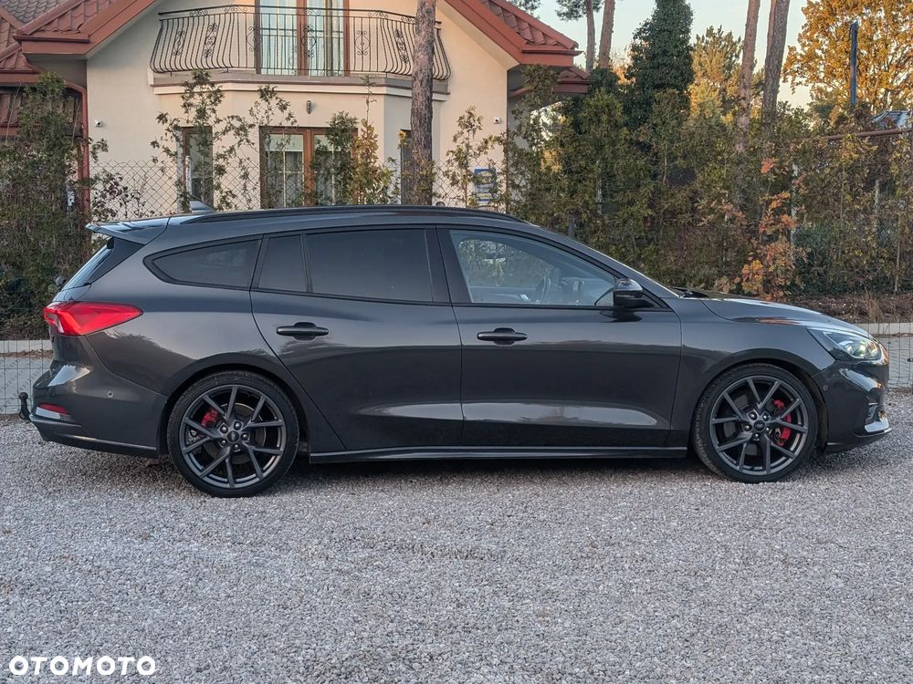 Ford Focus 2.3 EcoBoost S&S ST Edition - 9