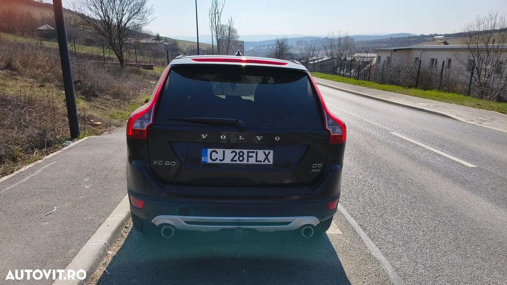 Volvo XC 60 D5 AWD Aut. RDesign - 2