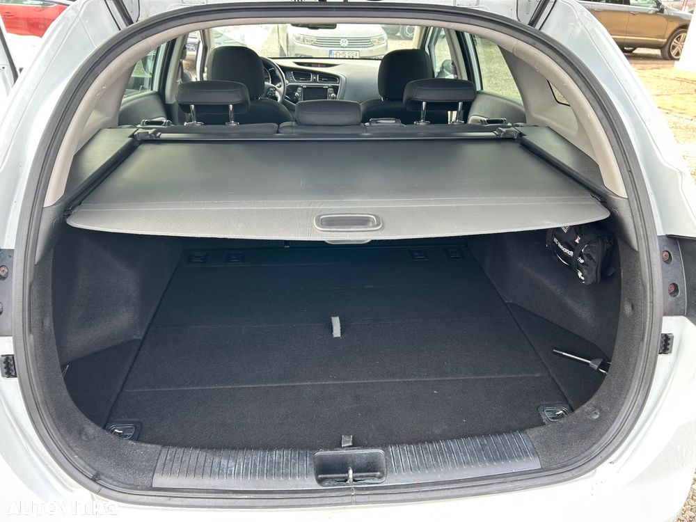 Kia Ceed 1.6 CRDi 128 97g Edition 7 - 9