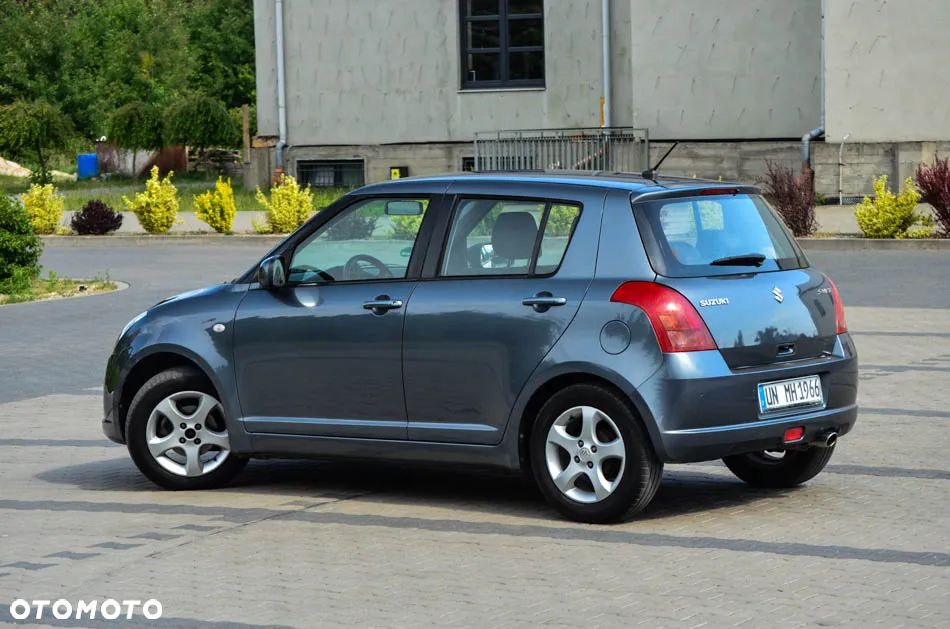 Suzuki Swift 1.3 4x4 Comfort - 24