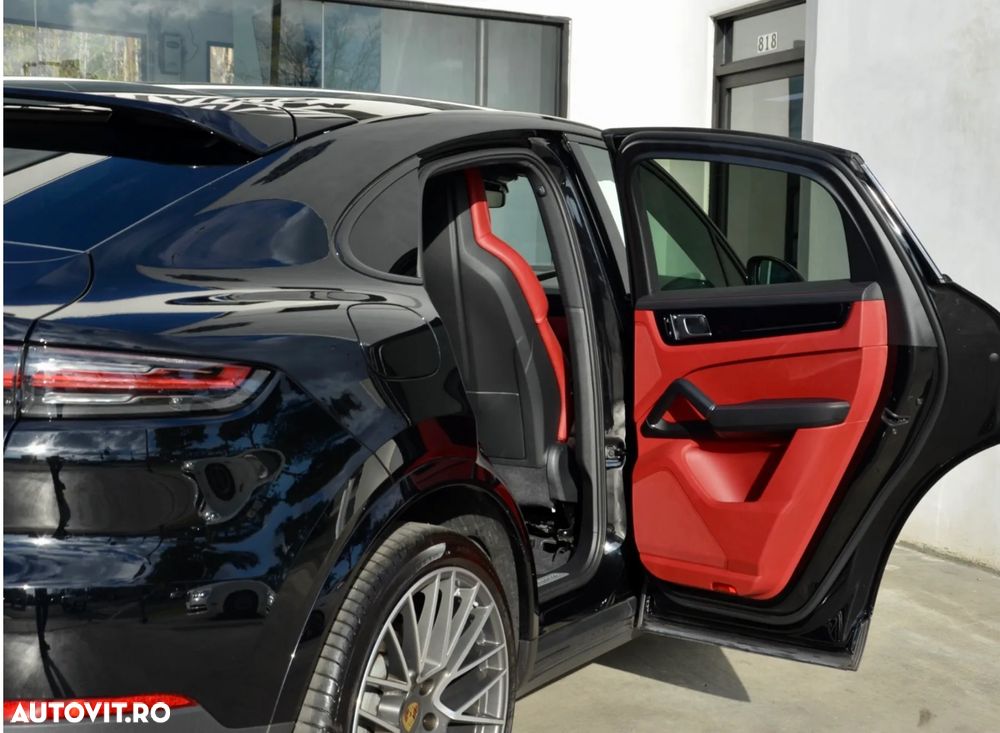 Porsche Cayenne - 25
