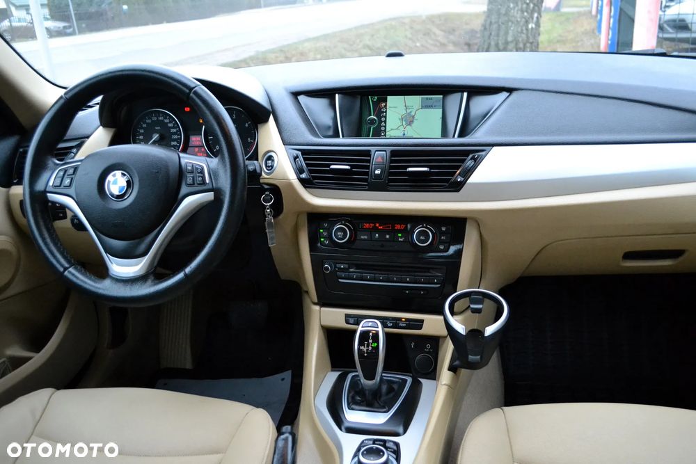 BMW X1 xDrive18d Sport Line - 7