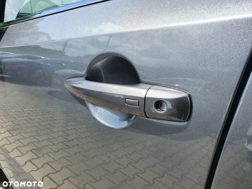 Nissan Qashqai 1.3 DIG-T MHEV Acenta Xtronic - 24