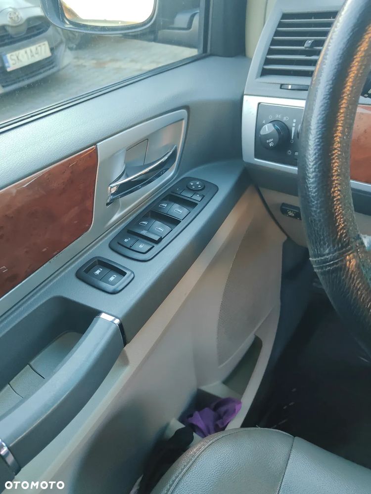 Chrysler Town & Country 4.0 Limited - 12