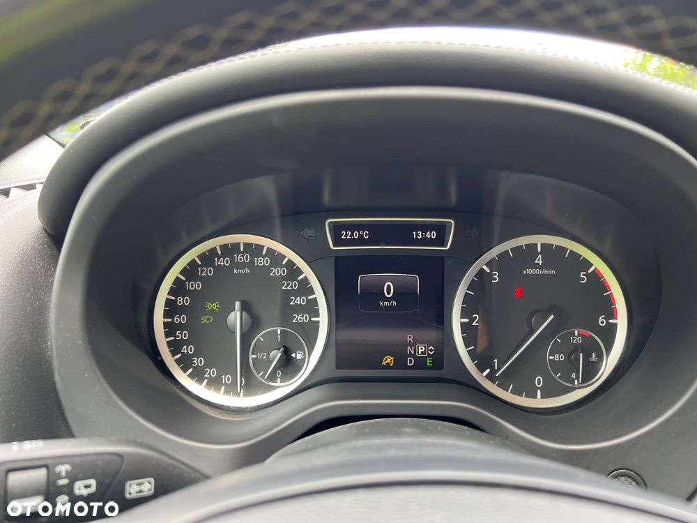 Infiniti Q30 - 18