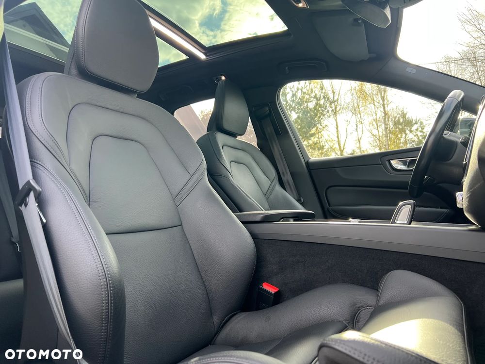 Volvo XC 60 B5 D AWD Geartronic RDesign - 35