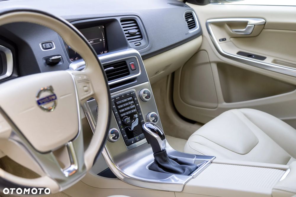 Volvo S60 T4 Drive-E Summum - 11
