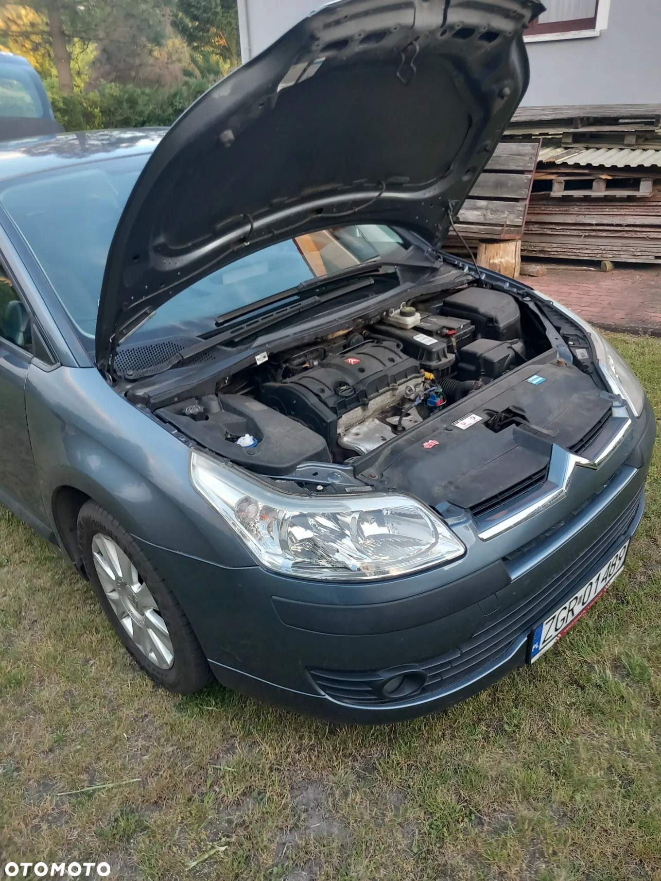 Citroën C4 1.6 16V Confort - 4