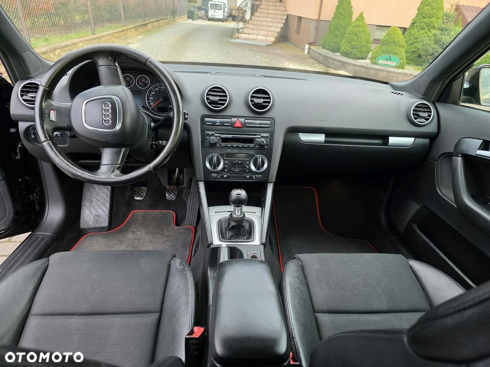 Audi A3 Sportback - 16