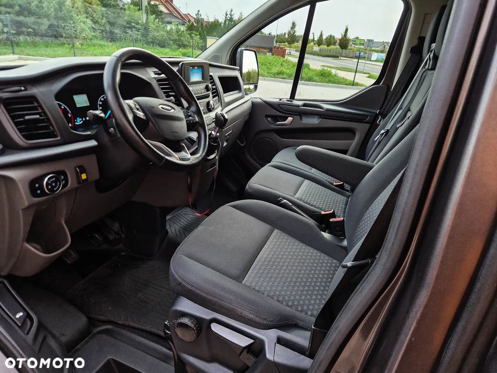 Ford TRANSIT CUSTOM - 9