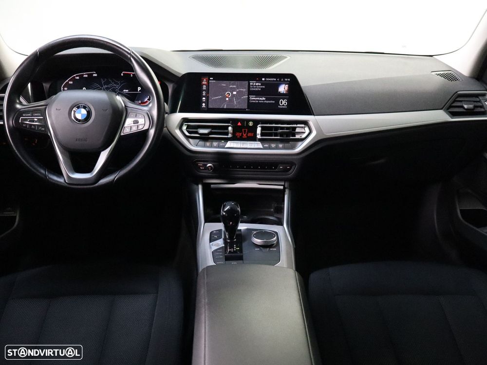 BMW 318 d Auto - 8