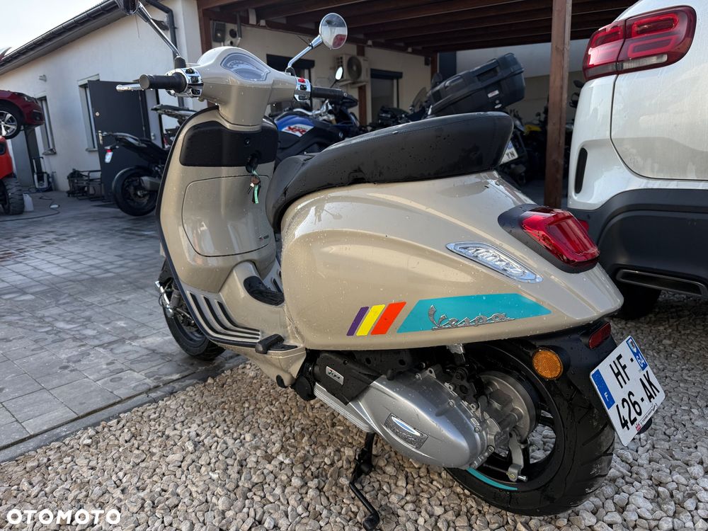 Piaggio Vespa - 4