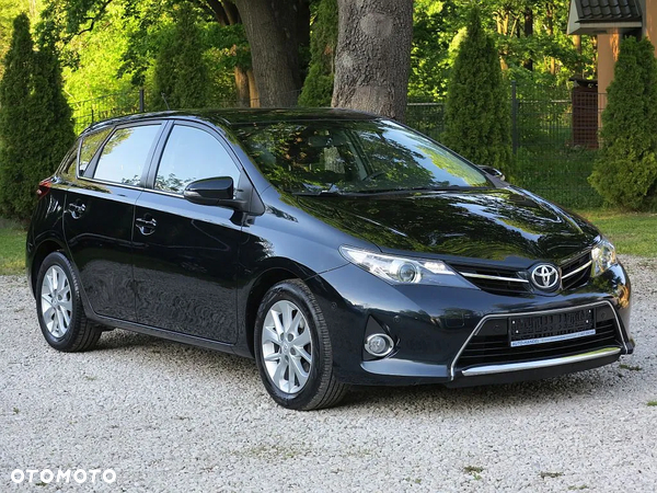 Toyota Auris 1.33 Dual-VVT-i START Edition
