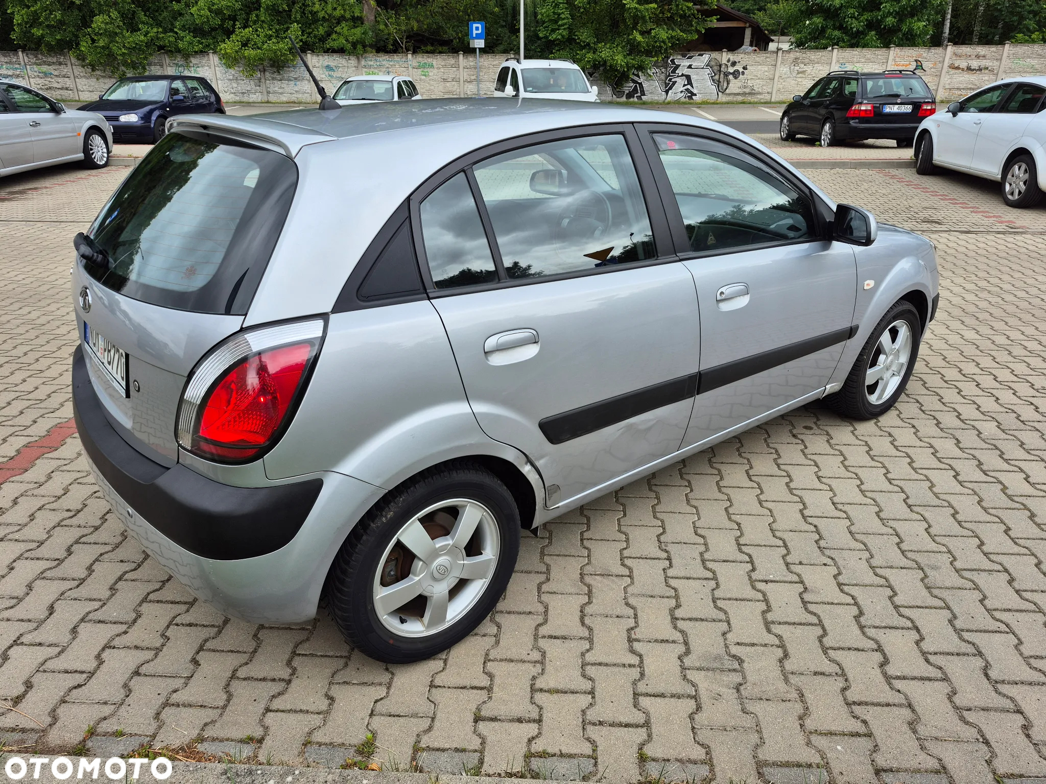 Kia Rio 1.4 Comfort - 4