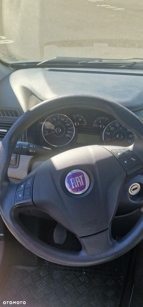 Fiat Grande Punto - 28