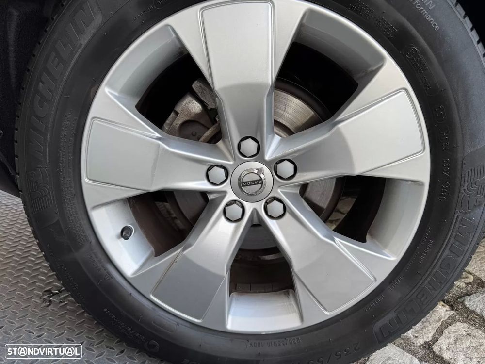 Volvo XC 40 2.0 D3 Momentum AWD Geartronic - 40