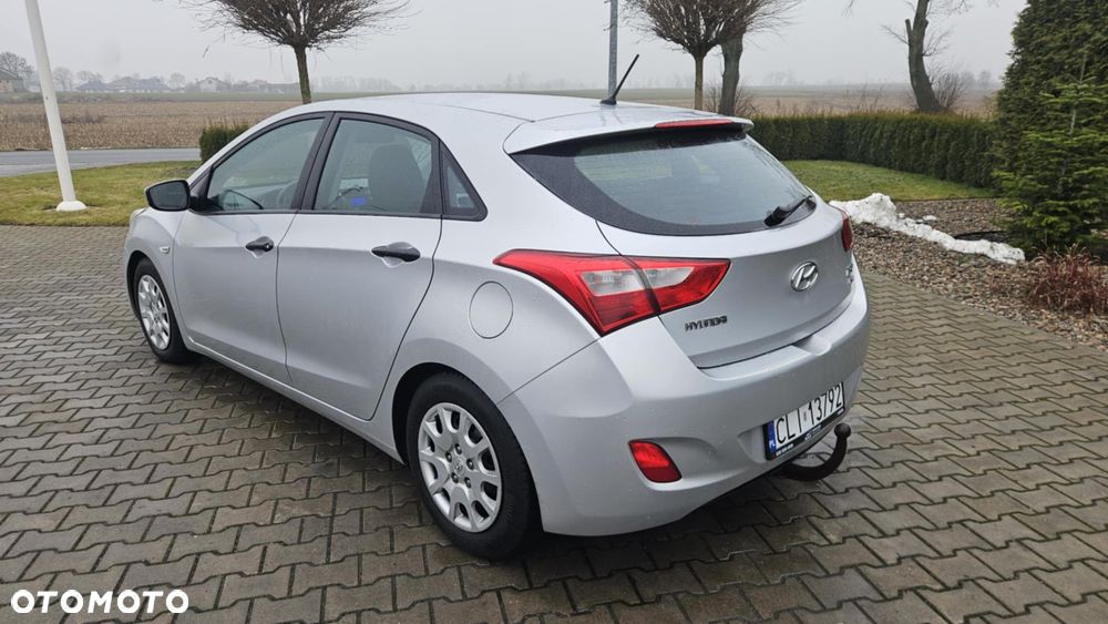 Hyundai i30 blue 1.6 CRDi Classic - 10