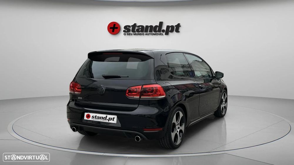 VW Golf 2.0 GTI - 5