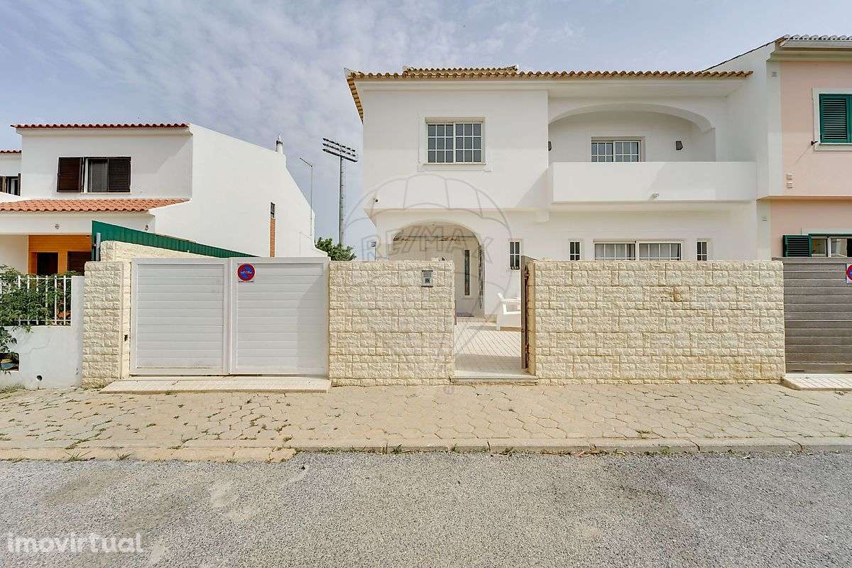 Moradia T4 para venda - Grande imagem: 2/50