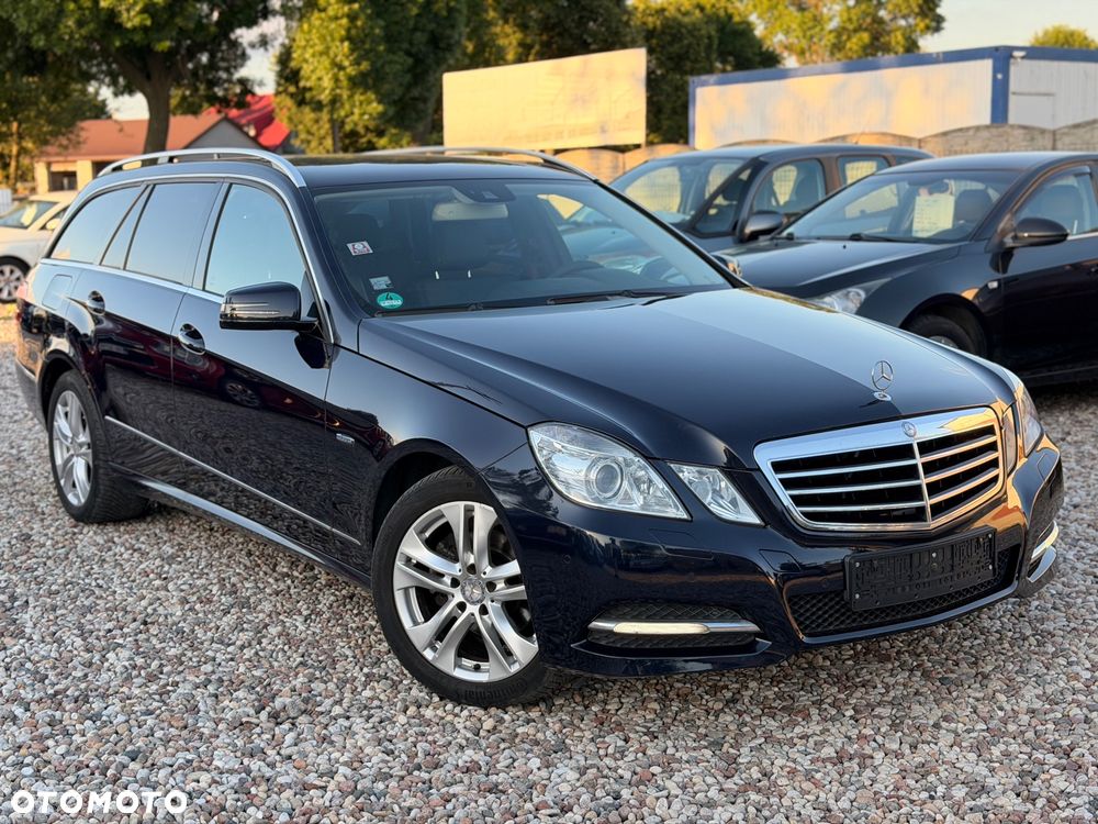 Mercedes-Benz Klasa E 200 CGI BlueEffICIENCY Avantgarde - 1