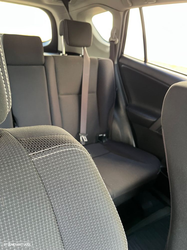 Toyota RAV4 2.0 D-4D Comfort - 10