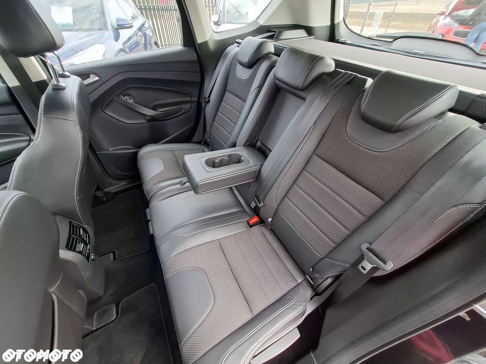Ford Kuga 2.0 TDCi FWD Titanium - 15