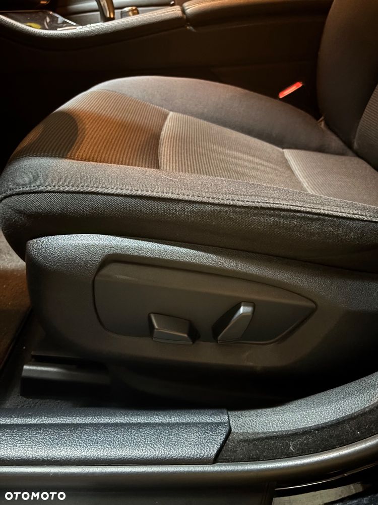 BMW Seria 5 520d - 11