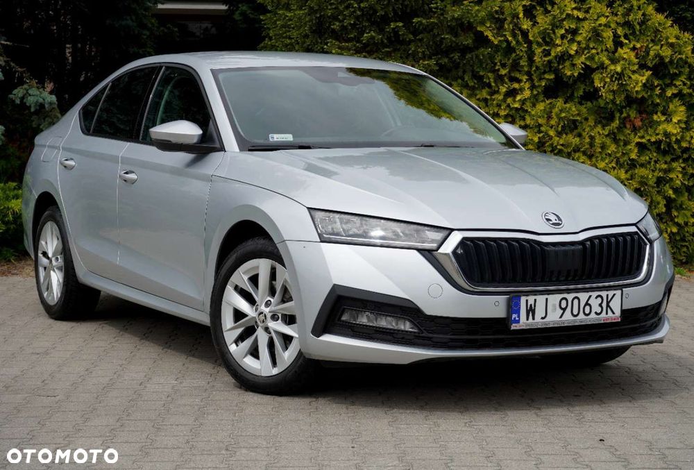 Skoda Octavia 2.0 TDI Ambition DSG - 4