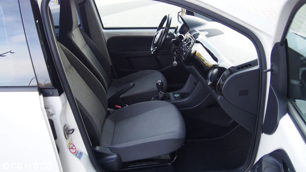 Volkswagen up! - 37