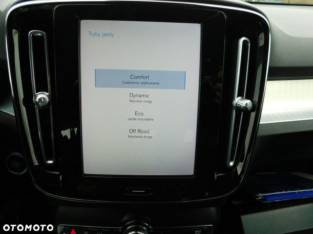 Volvo XC 40 D3 Momentum - 13