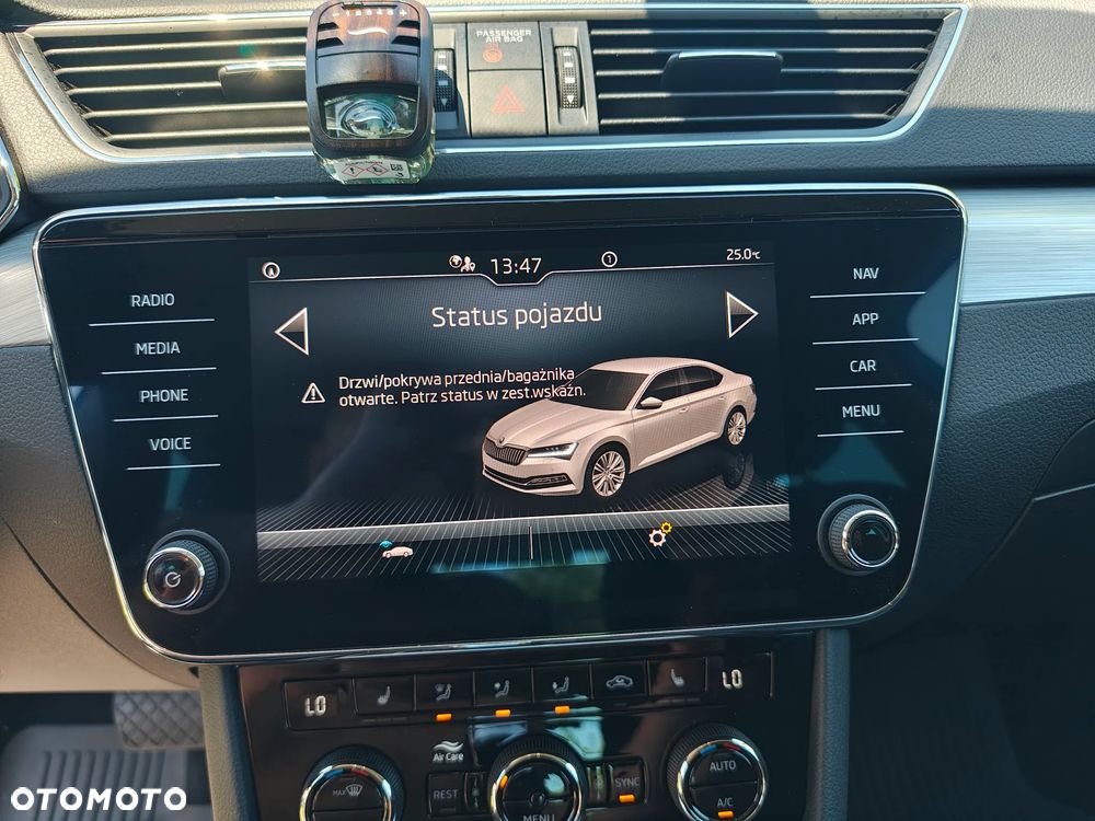 Skoda Superb 2.0 TSI Ambition DSG - 11
