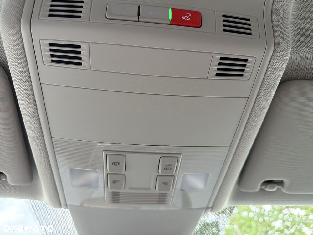Volkswagen Touran 2.0 TDI BMT Comfortline DSG - 31