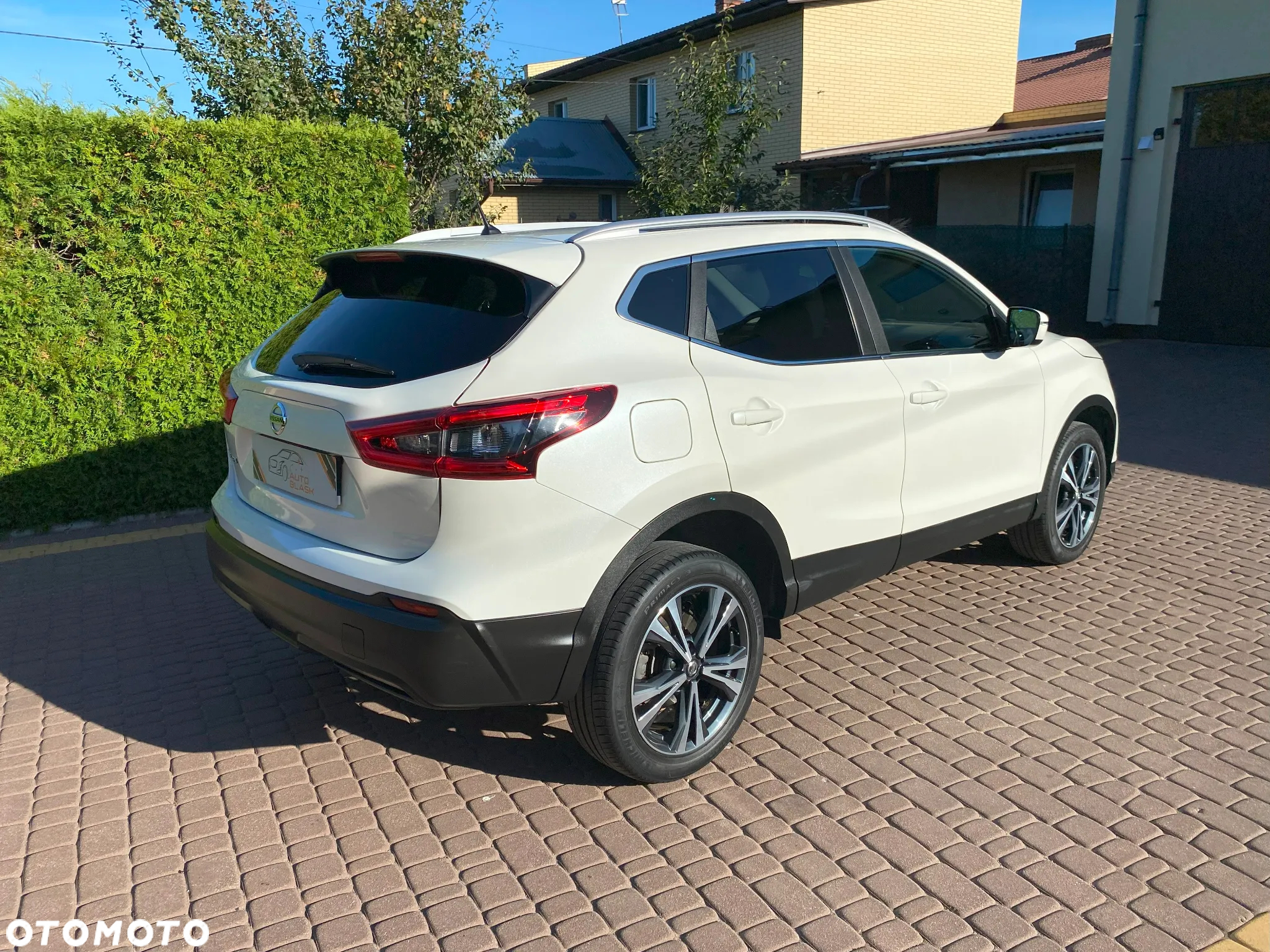 Nissan Qashqai 1.3 DIG-T N-Connecta - 12