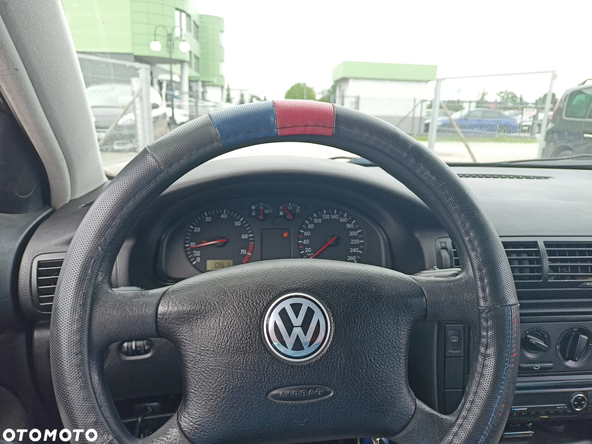 Volkswagen Passat 1.8 - 9