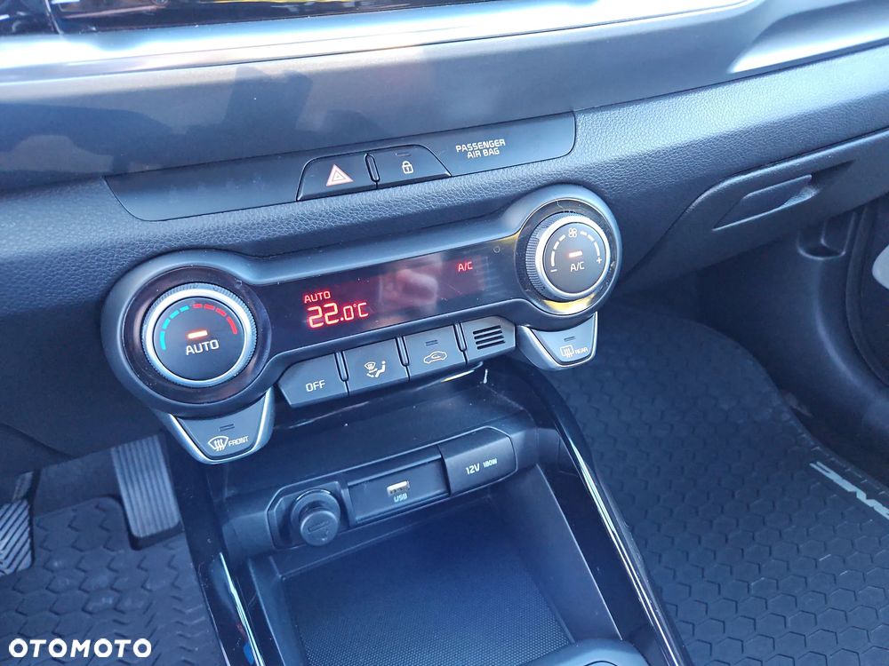 Kia Stonic 1.0 T-GDI L - 23