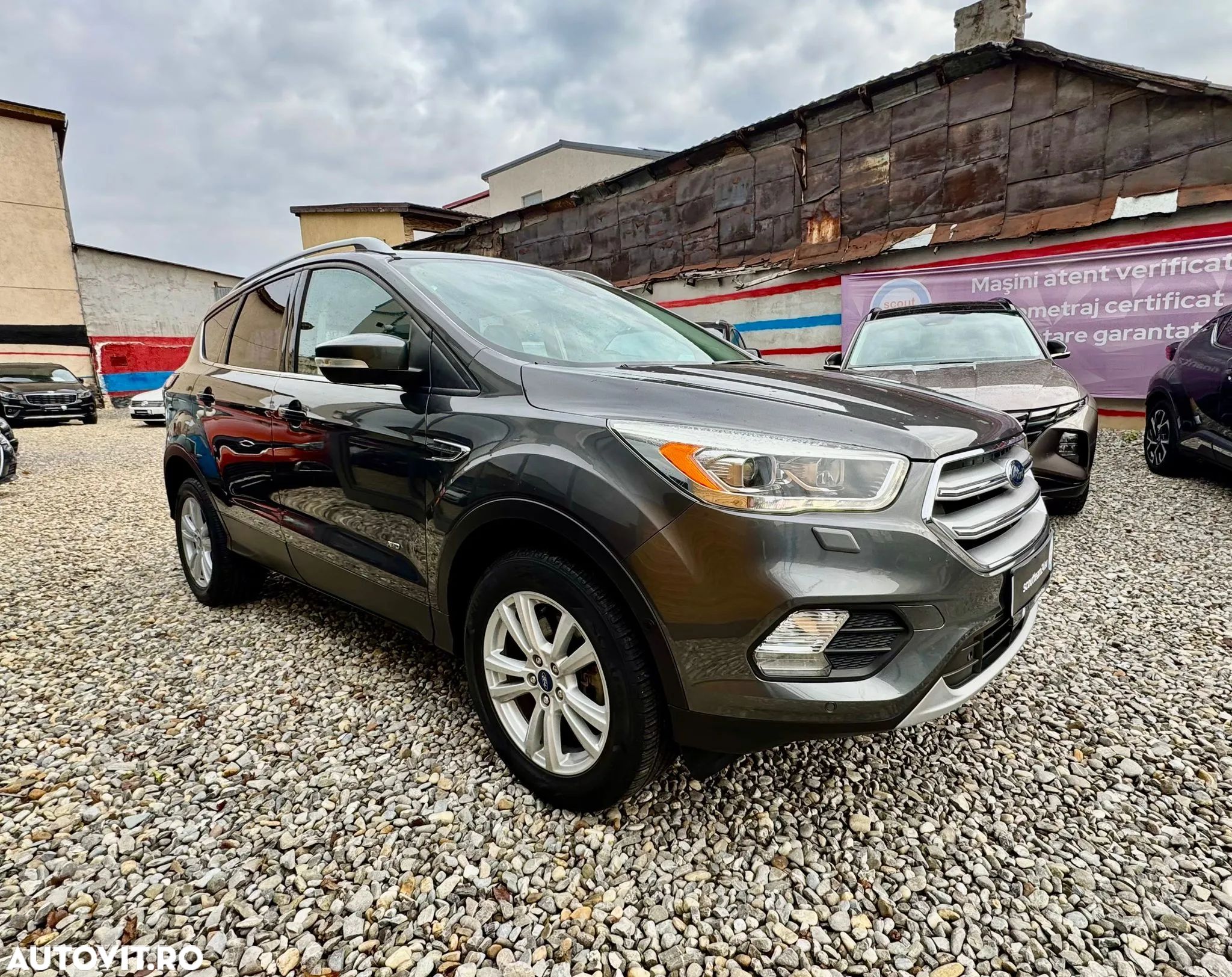 Ford Kuga 2.0 TDCi 4WD Powershift Titanium - 1