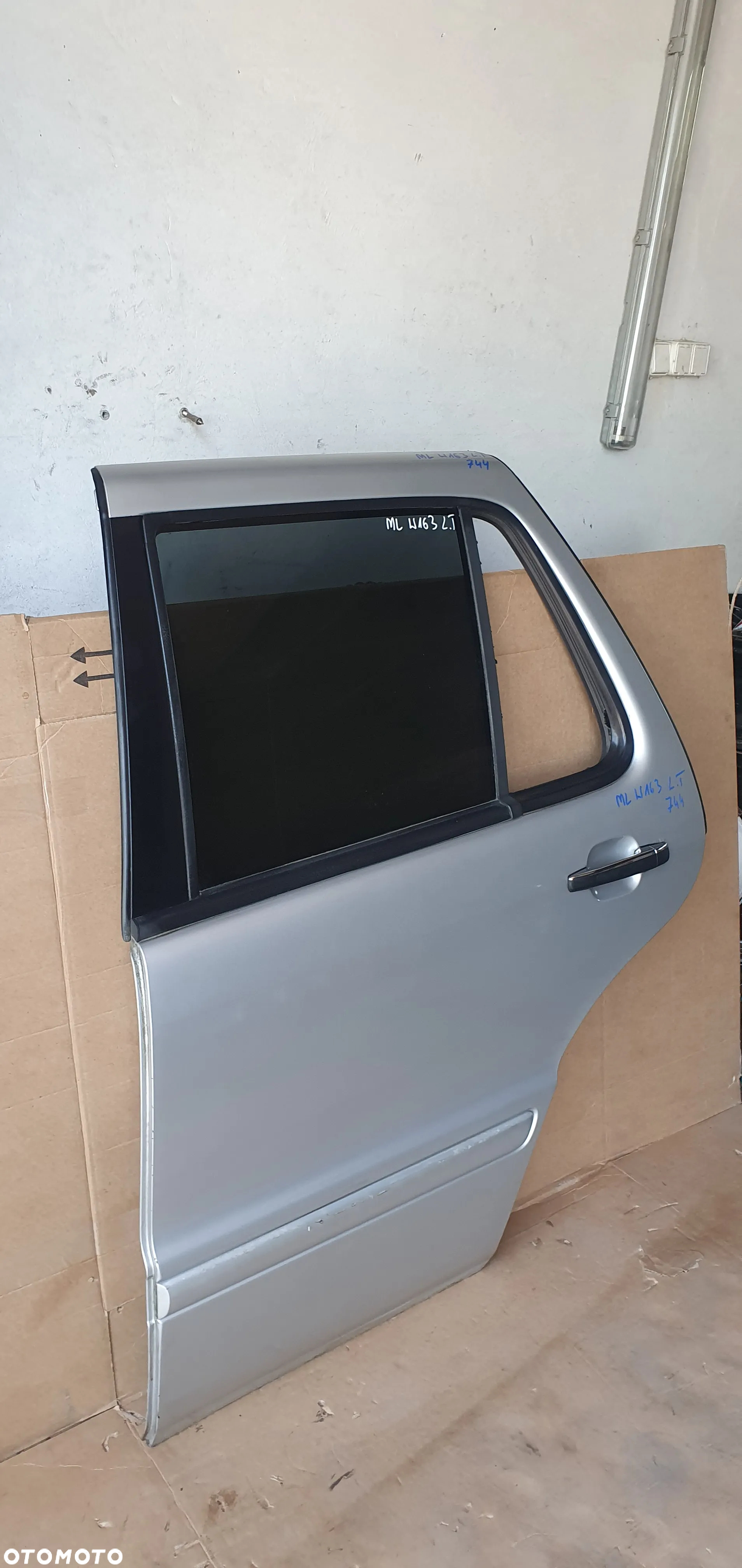 Drzwi lewy tył tylne lewe Mercedes ML W163 744 C744 - 3