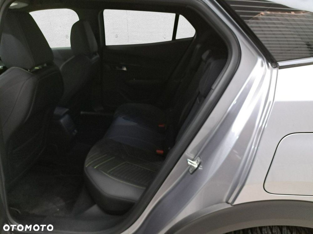 Peugeot 2008 - 12