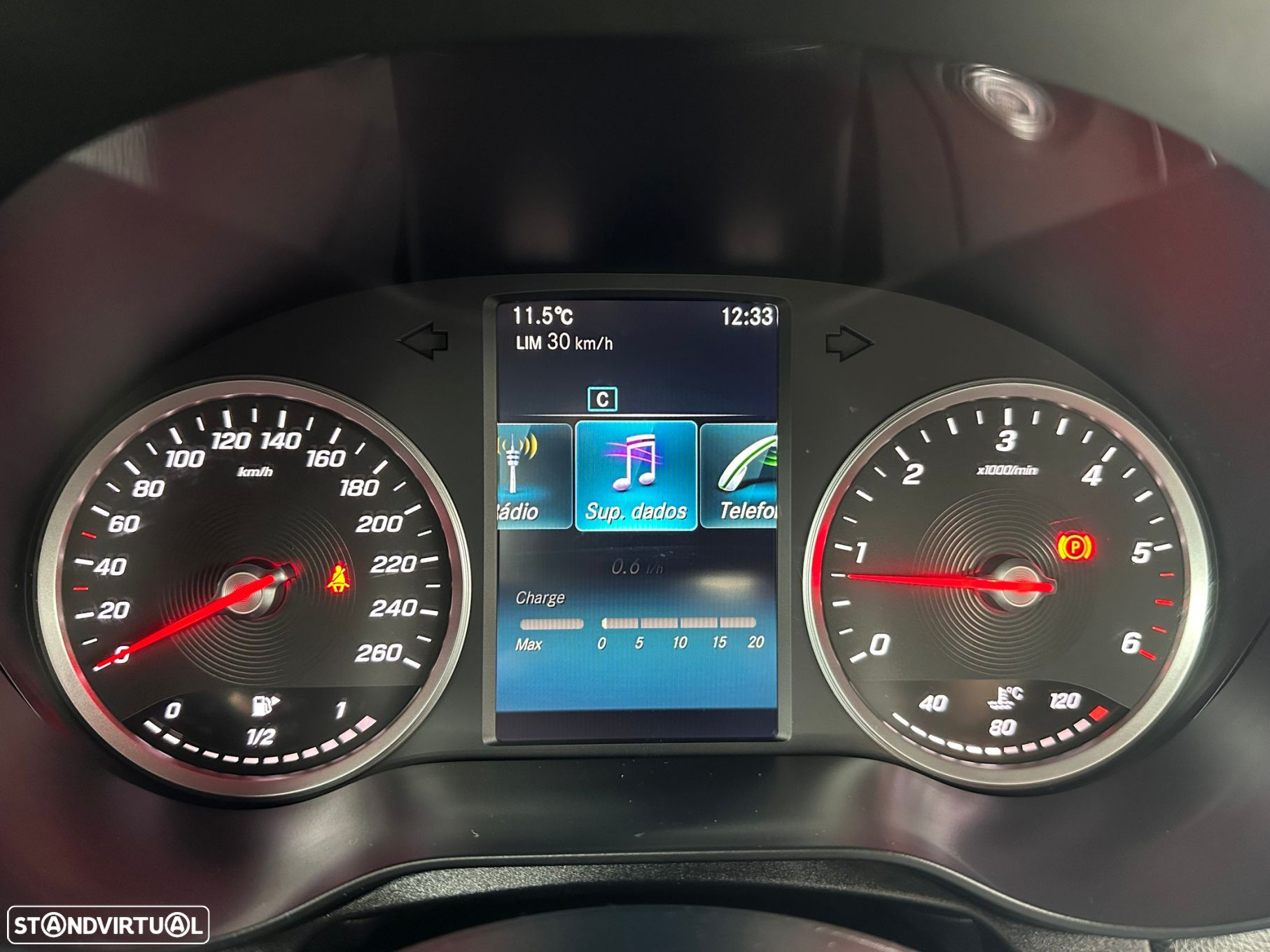 Mercedes-Benz C 200 d AMG Line - 25