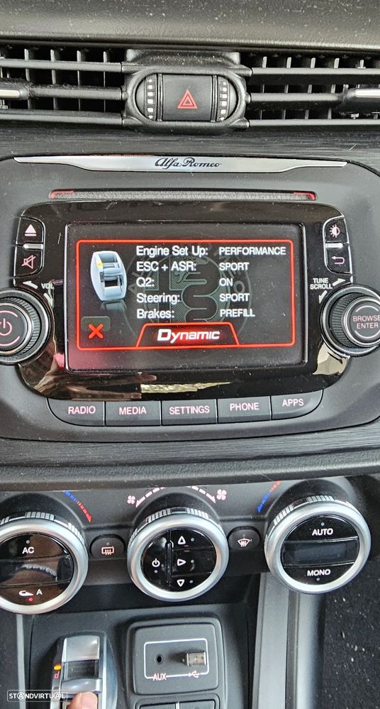 Alfa Romeo Giulietta 1.6 JTDM Distinctive 57X - 11