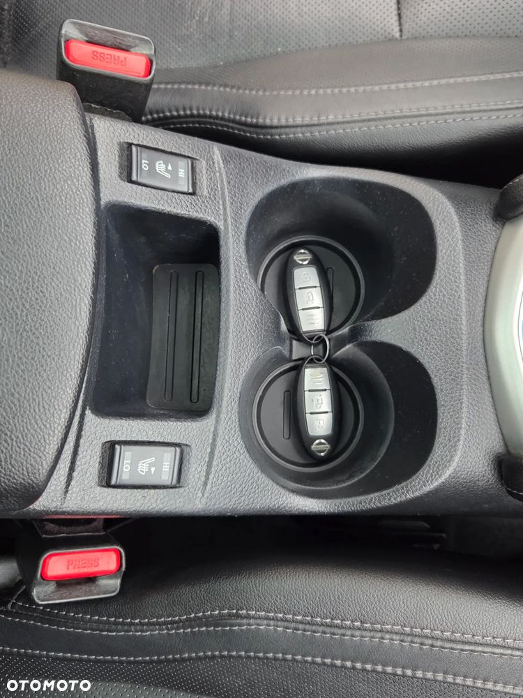 Nissan Qashqai 1.6 dCi 4 x 4 DPF Start/Stop I-Way - 34