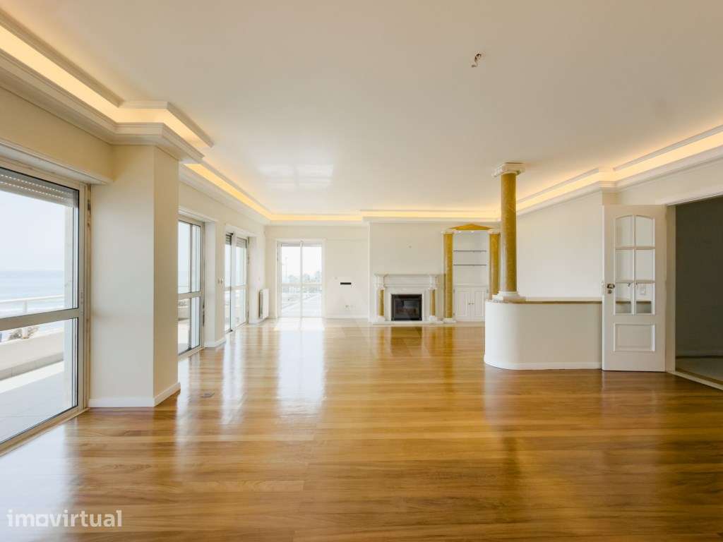 Apartamento T5 com Terraço Privativo e Vista Mar em Cascais - Grande imagem: 5/49