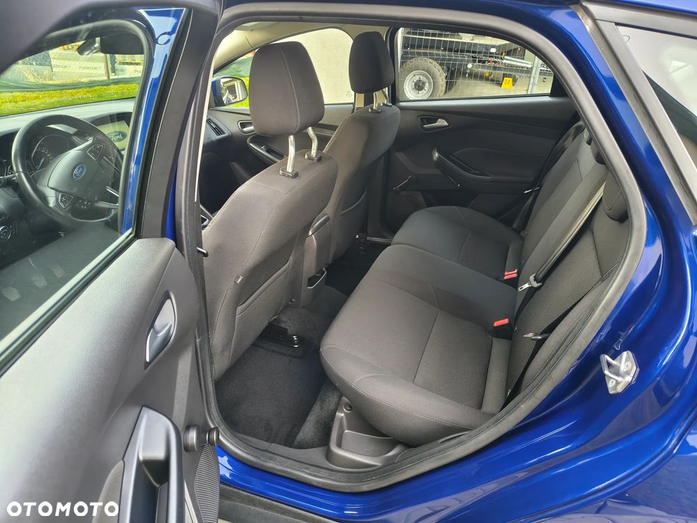 Ford Focus - 8