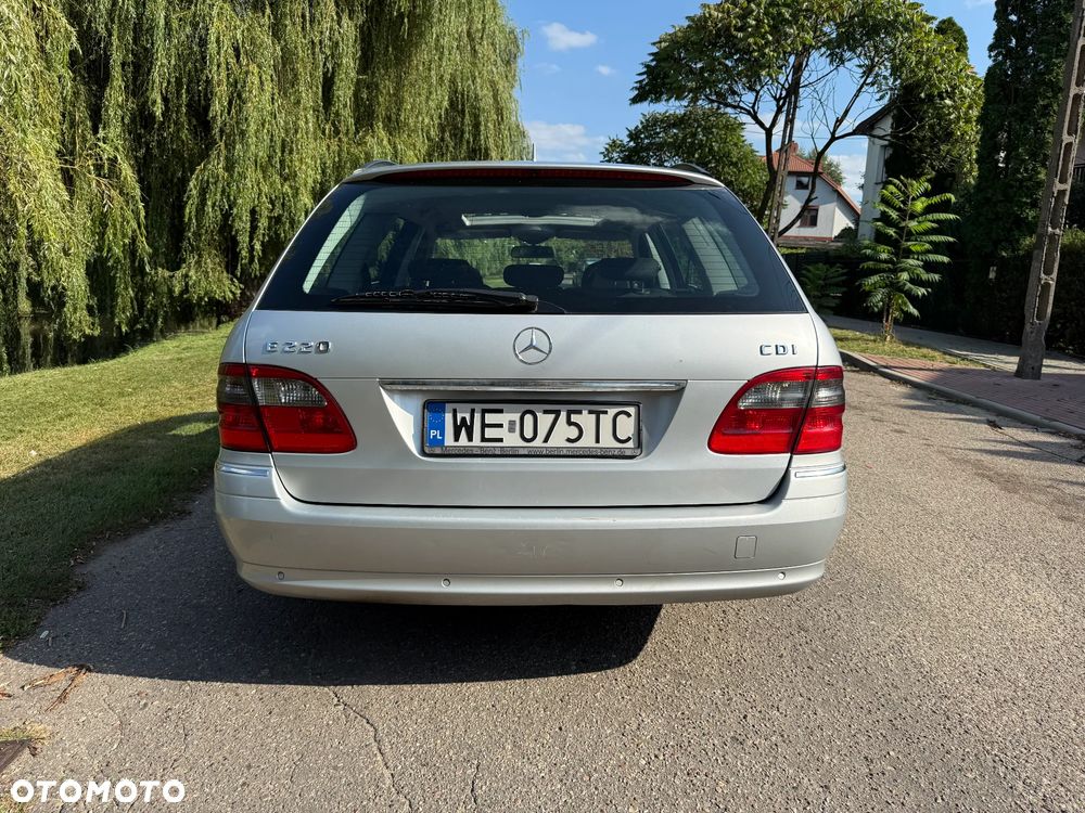 Mercedes-Benz Klasa E 220 T CDI Automatik Elegance - 3